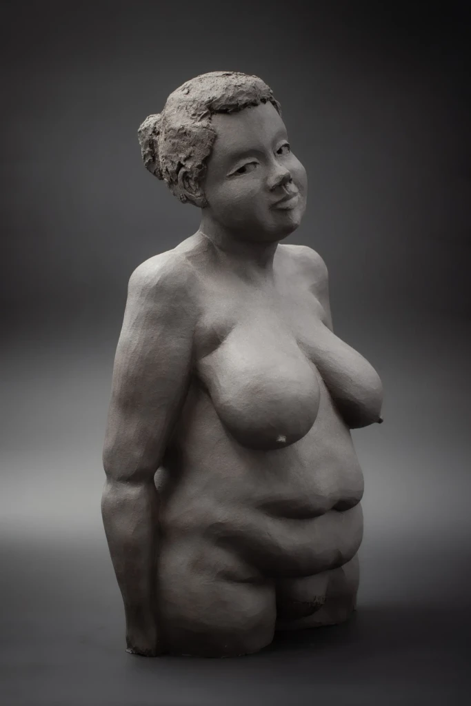 9-sculpture-gres-noir-humaines-michael-ezanno-la-chaize-giraud-Vendée-france