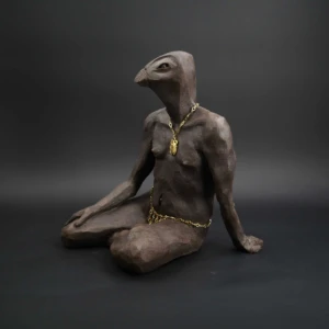 Horus 1-sculpture-gres-noir-michael-ezanno-la-chaize-giraud-vendee-france.
